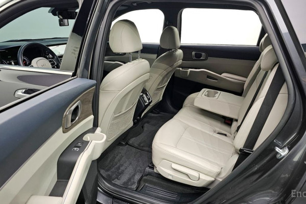 2022 Kia Sorento с пробегом 119 554 км