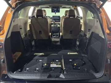 2023 Toyota Sienna с пробегом 58 636 км