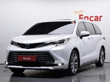 2024 Toyota Sienna с пробегом 56 575 км