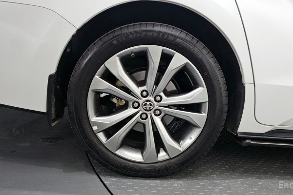 2024 Toyota Sienna с пробегом 56 575 км