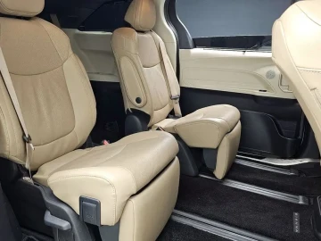 2024 Toyota Sienna с пробегом 56 575 км