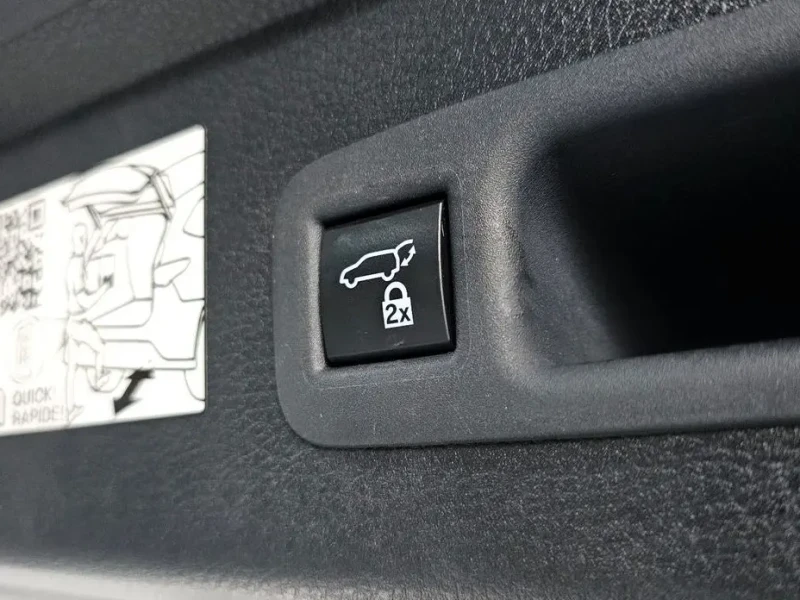 2024 Toyota Sienna с пробегом 56 575 км