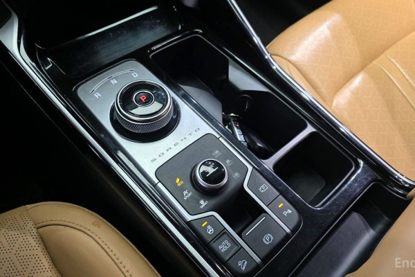 2022 Kia Sorento с пробегом 136 248 км