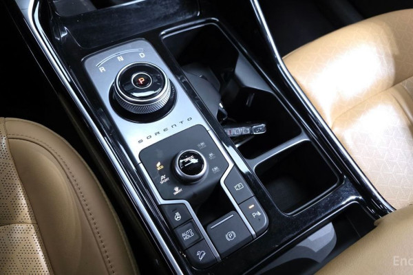 2022 Kia Sorento с пробегом 64 873 км