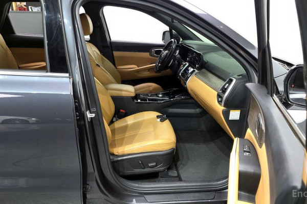 2022 Kia Sorento с пробегом 64 873 км