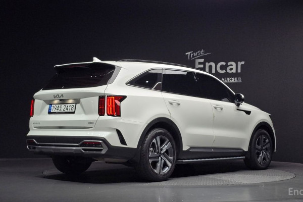 2022 Kia Sorento с пробегом 22 606 км