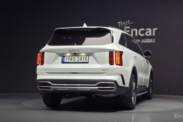 2022 Kia Sorento с пробегом 22 606 км