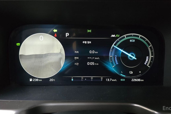 2022 Kia Sorento с пробегом 22 606 км