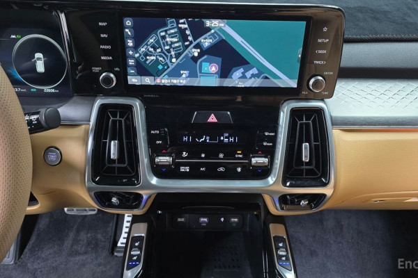 2022 Kia Sorento с пробегом 22 606 км