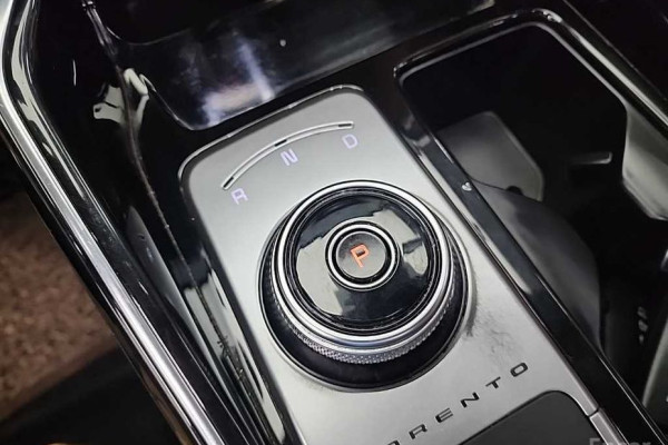 2022 Kia Sorento с пробегом 120 397 км