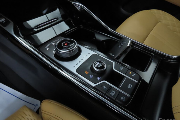 2022 Kia Sorento с пробегом 24 085 км