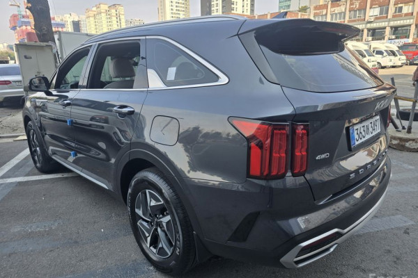 2021 Kia Sorento с пробегом 54 068 км