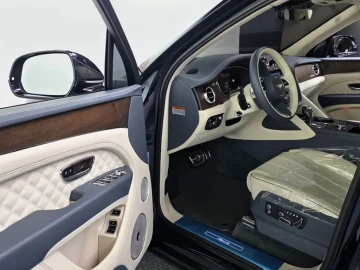 2023 Bentley Bentayga с пробегом 46 837 км