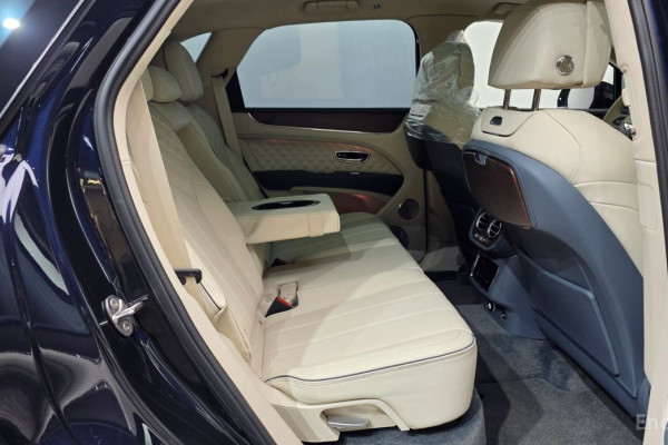 2023 Bentley Bentayga с пробегом 46 837 км