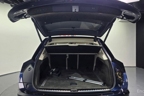 2023 Bentley Bentayga с пробегом 46 837 км