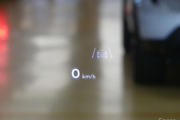 2023 Bentley Bentayga с пробегом 13 000 км