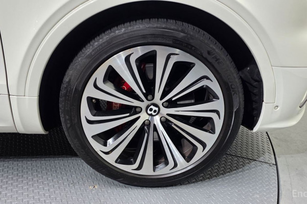 2021 Bentley Bentayga с пробегом 85 237 км