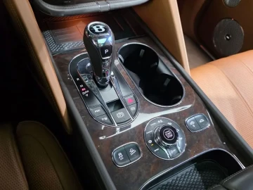 2021 Bentley Bentayga с пробегом 85 237 км