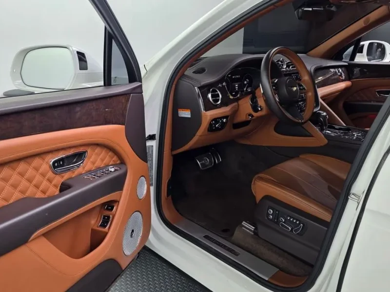 2021 Bentley Bentayga с пробегом 85 237 км