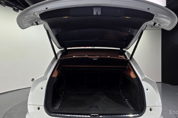 2021 Bentley Bentayga с пробегом 85 237 км