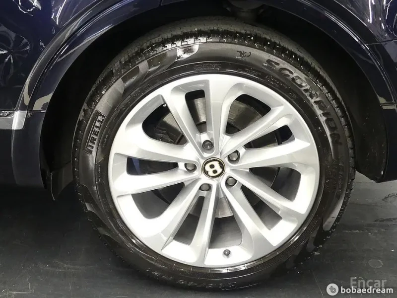 2020 Bentley Bentayga с пробегом 47 525 км