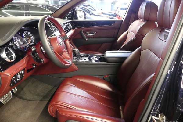 2020 Bentley Bentayga с пробегом 47 525 км