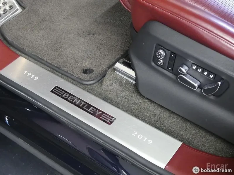 2020 Bentley Bentayga с пробегом 47 525 км