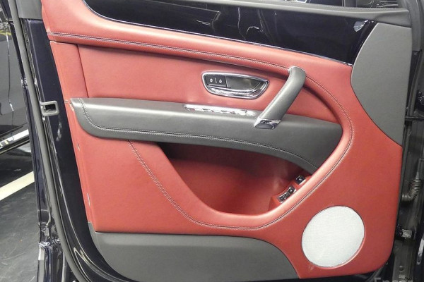 2020 Bentley Bentayga с пробегом 47 525 км