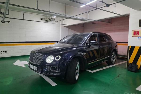 2017 Bentley Bentayga с пробегом 78 261 км