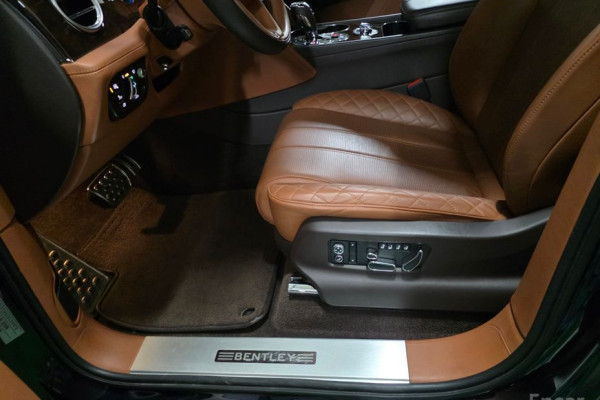 2017 Bentley Bentayga с пробегом 78 261 км
