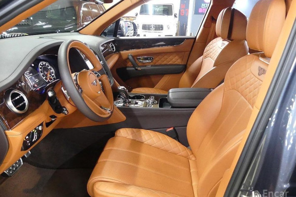 2017 Bentley Bentayga с пробегом 55 641 км
