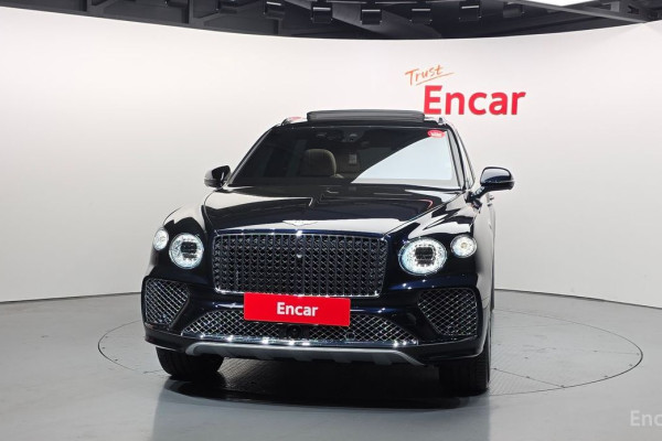 2025 Bentley Bentayga с пробегом 9 796 км
