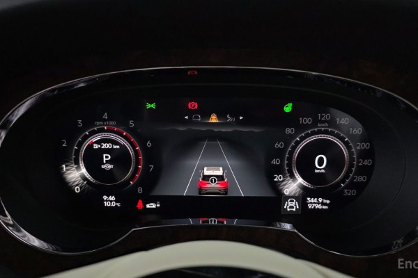 2025 Bentley Bentayga с пробегом 9 796 км