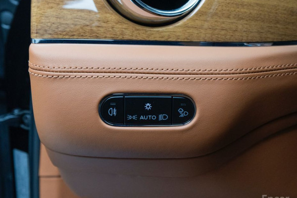 2025 Bentley Bentayga с пробегом 6 515 км