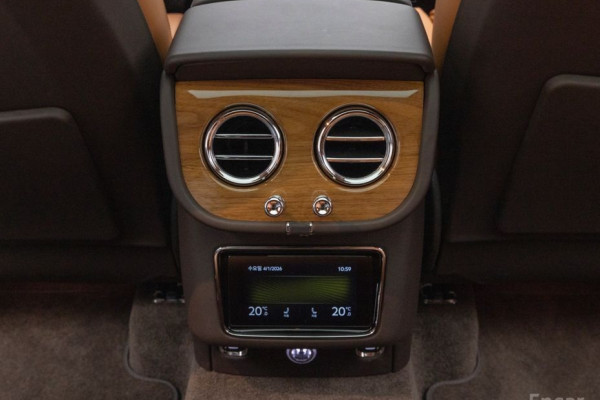 2025 Bentley Bentayga с пробегом 6 515 км