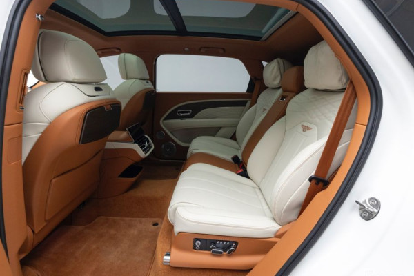 2024 Bentley Bentayga с пробегом 7 850 км