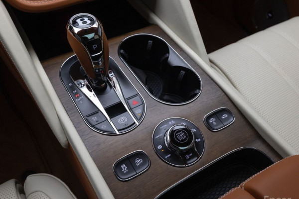 2024 Bentley Bentayga с пробегом 7 850 км