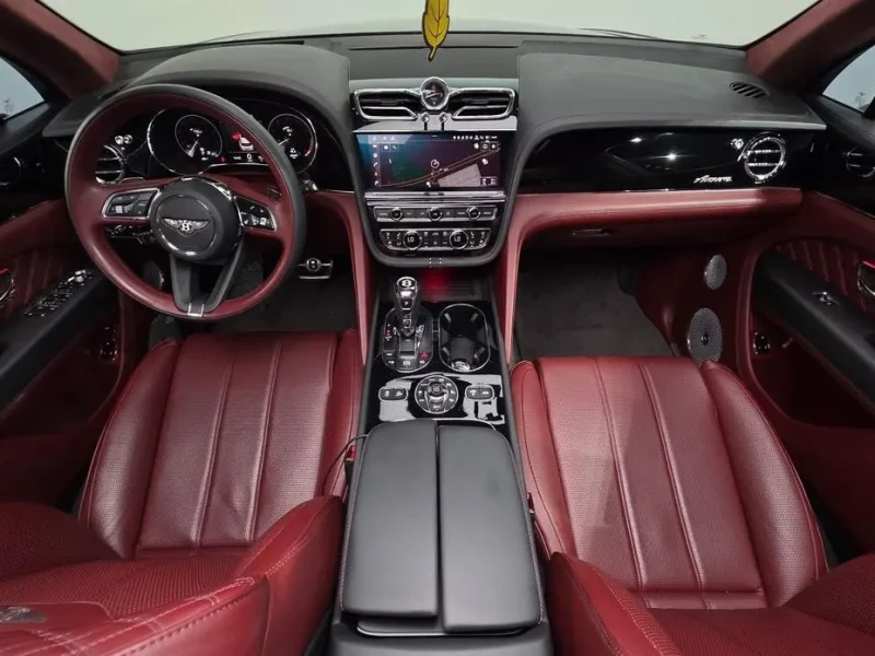 2023 Bentley Bentayga с пробегом 40 852 км