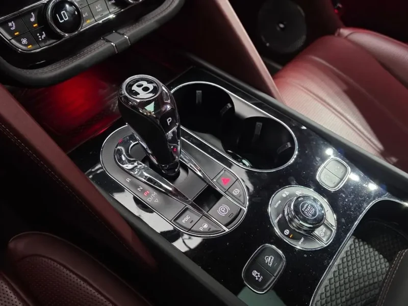 2023 Bentley Bentayga с пробегом 40 852 км