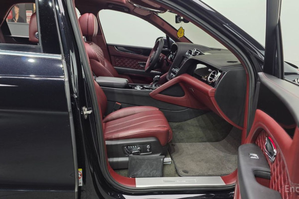 2023 Bentley Bentayga с пробегом 40 852 км