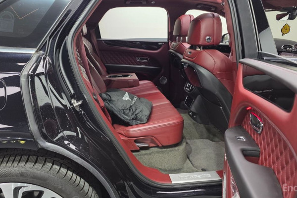 2023 Bentley Bentayga с пробегом 40 852 км
