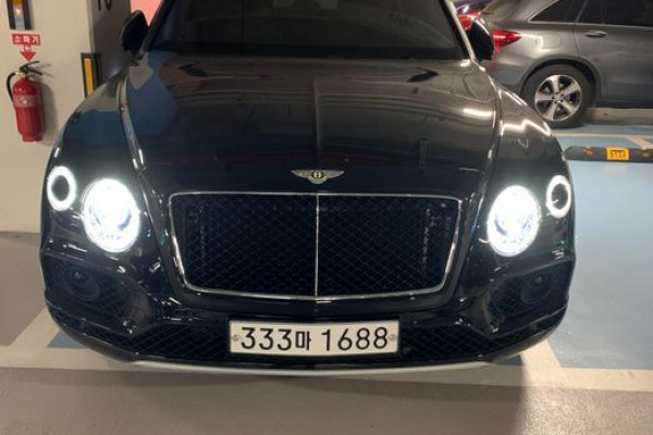 2019 Bentley Bentayga с пробегом 100 000 км