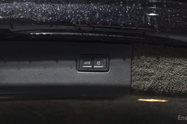 2023 Bentley Bentayga с пробегом 40 852 км