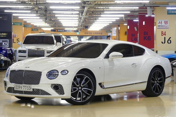 2022 Bentley Continental GT с пробегом 18 000 км