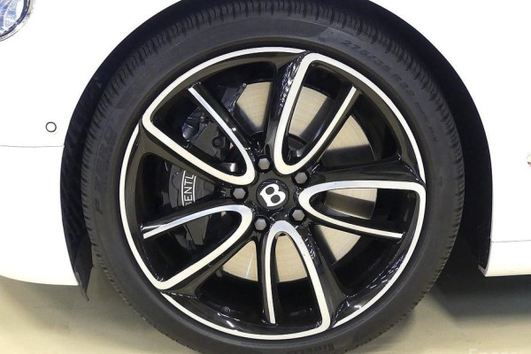 2022 Bentley Continental GT с пробегом 18 000 км