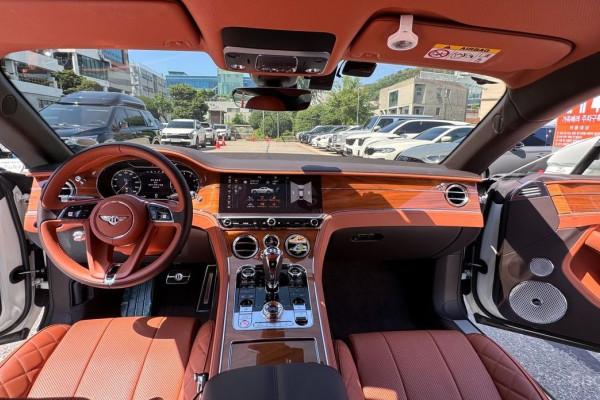 2020 Bentley Continental GT с пробегом 29 000 км