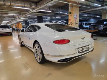 2023 Bentley Continental GT с пробегом 20 300 км