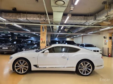 2023 Bentley Continental GT с пробегом 20 300 км