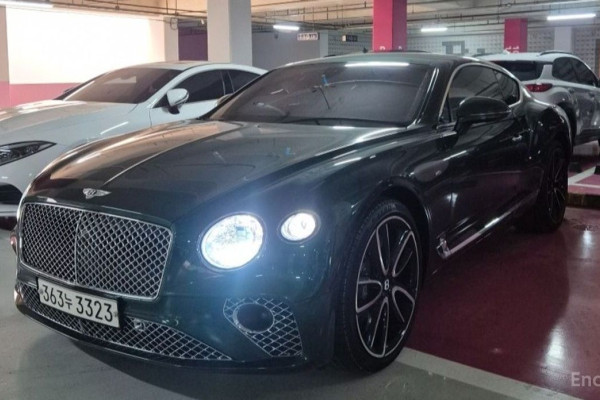 2022 Bentley Continental GT с пробегом 21 000 км