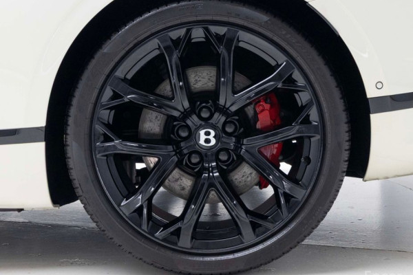 2023 Bentley Continental GT с пробегом 12 920 км